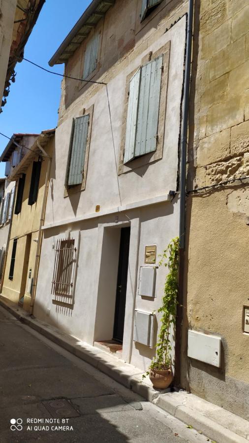 Chambres d'Hôtes Provençales: Rez-de-Chaussée avec Cour Intérieure Tarascon Exterior photo